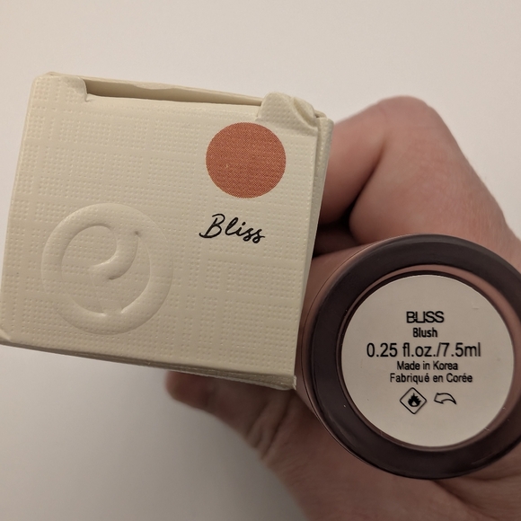 Rare Beauty Soft Pinch Liquid Blush - Bliss Nude Pink - Picture 3 of 3